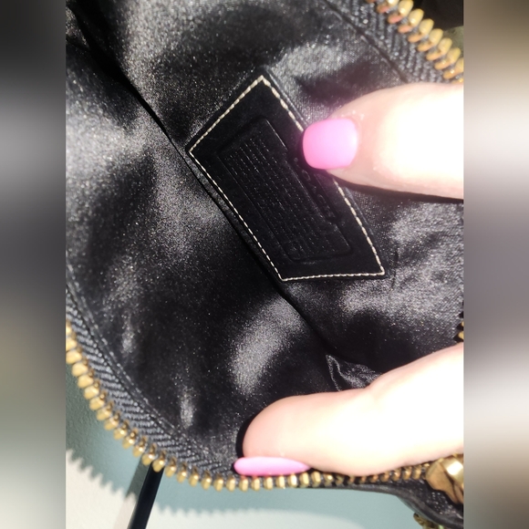 Coach Black Pebbled Leather Crossbody Purse Swing Back Y2K - Picture 9 of 15